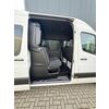 Mercedes-Benz-Sprinter-L2H2-2