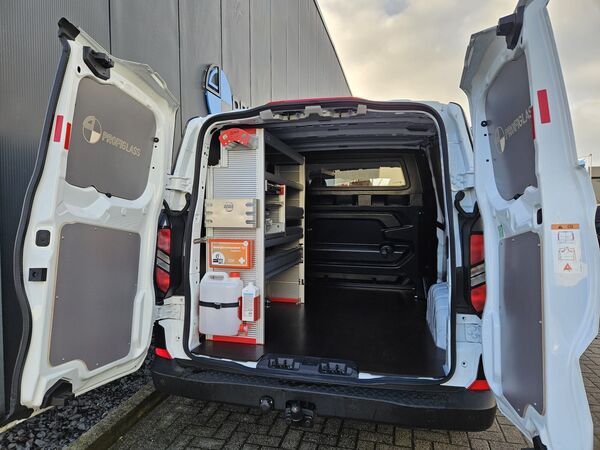 Nieuwe dubbele cabine Profi Gl