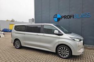 Ford-Tourneo-Custom-1