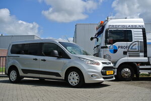 ford-tourneo-connect-1