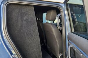 land-rover-defender-110-l663-2