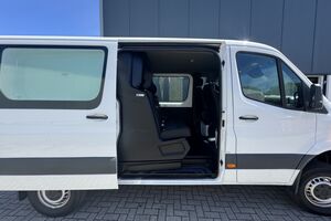 mercedes-benz-sprinter-L2H1-1