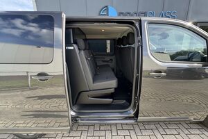 opel-vivaro-2