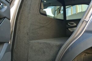 range-rover-velar-l560-2