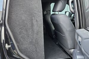 toyota-land-cruiser-2