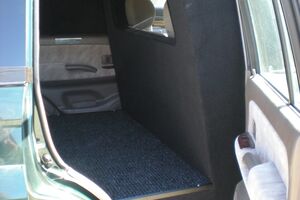 toyota-landcruiser-90-2