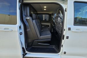 volkswagen-transporter-t7-l1-1
